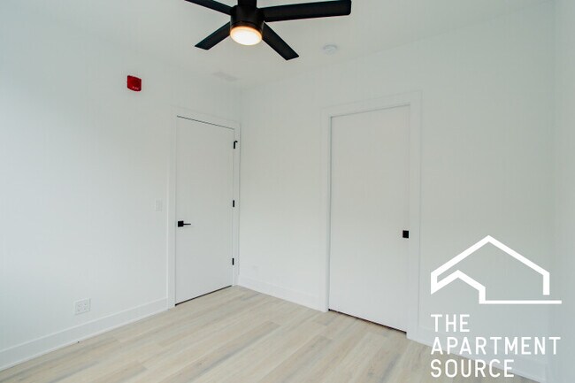 Foto del edificio - 3821 N Ashland Ave