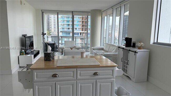 Foto del edificio - 92 SW 3rd St