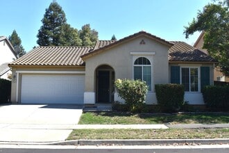 Building Photo - 9567 Baypoint Way