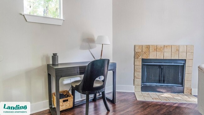 Building Photo - 2000 E Lake Pkwy