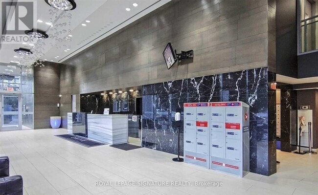 Building Photo - 223 Webb Dr