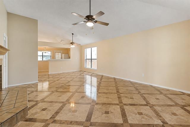 Building Photo - 2332 Chestnut Way
