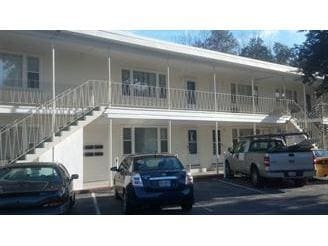 Foto principal - 1701 Kingston Ave