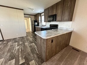 Building Photo - 642 Oregon St