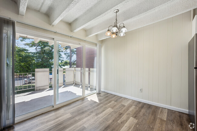 2BR, 1BA - 810SF - Dining Room - The Lanai Apartments