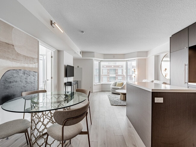 Building Photo - 55 Avenue Rd