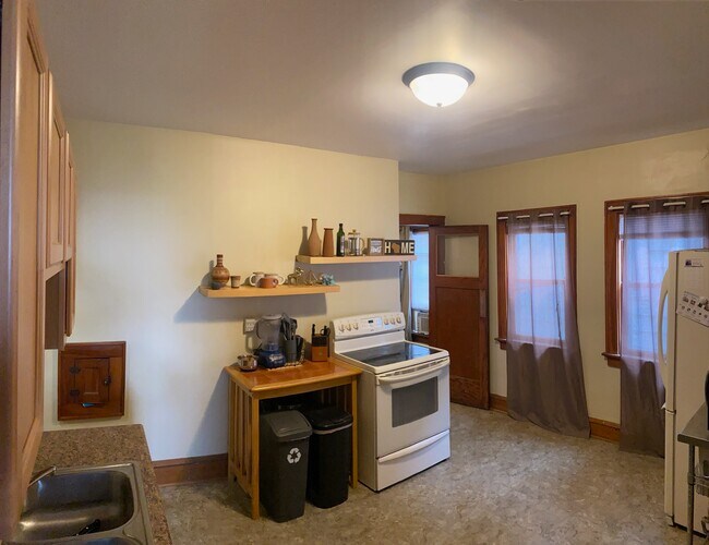 Cocina - 3449 N Booth St