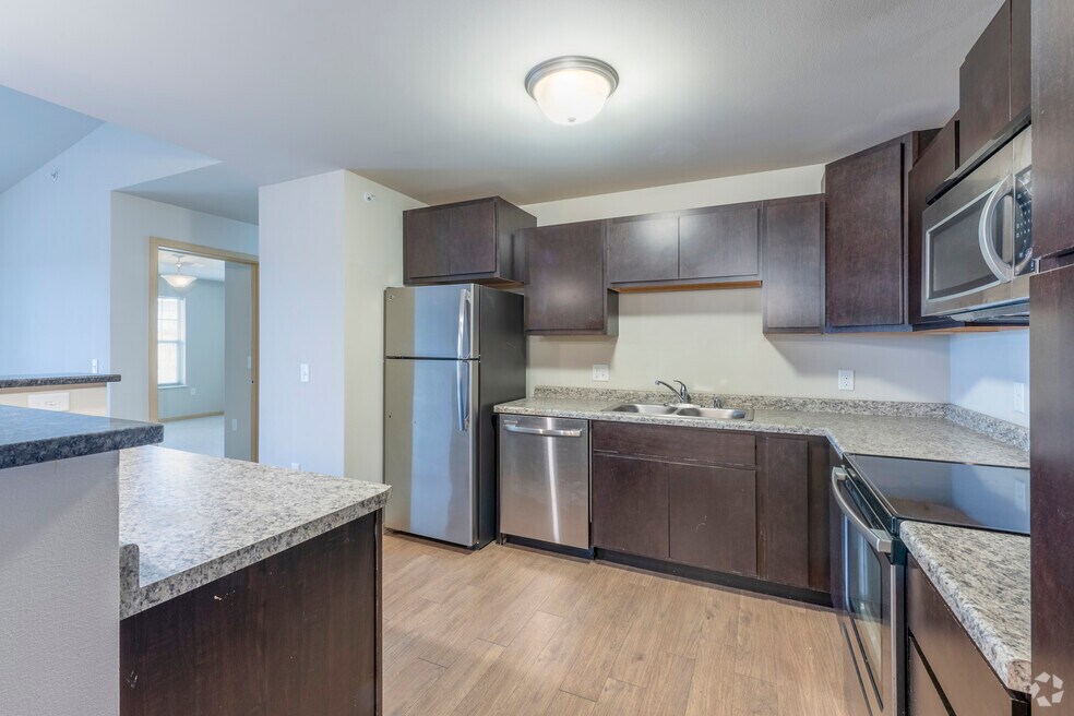 Scenic Ridge Apartments