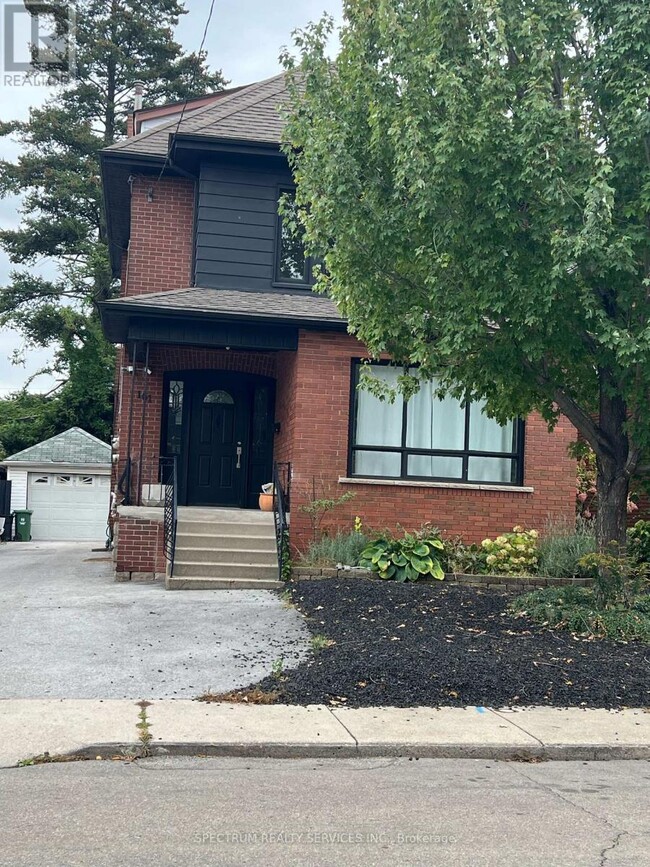 Building Photo - 161 Rothsay Ave