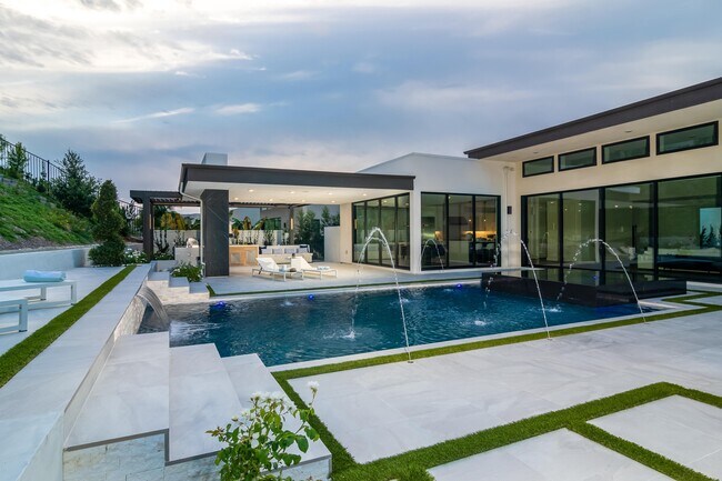 Foto del edificio - 5369 Aurora Summit Trails