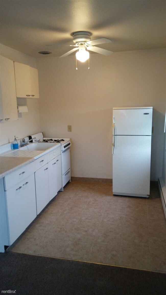 Foto del edificio - Studio, 1 bath  - 4903 Spencer Ave