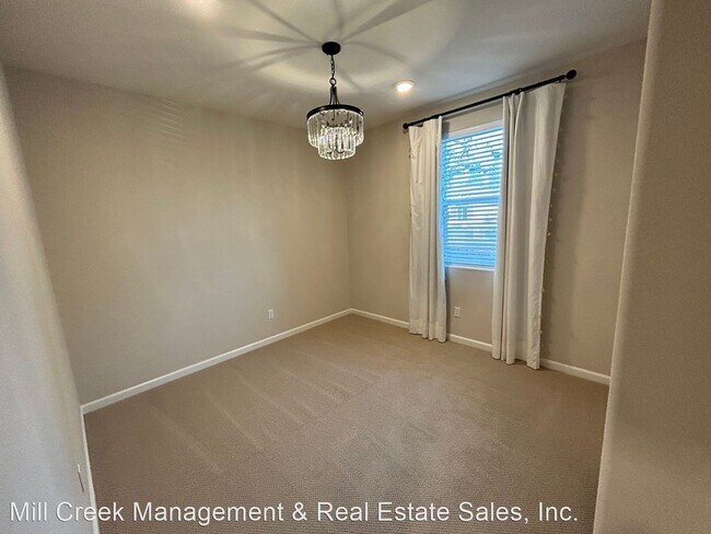 Building Photo - 3 br, 2 bath House - 3433 E. Harter