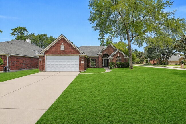 Building Photo - 11802 Chateau Trail