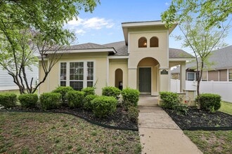 Building Photo - 1104 Grey Fox Dr