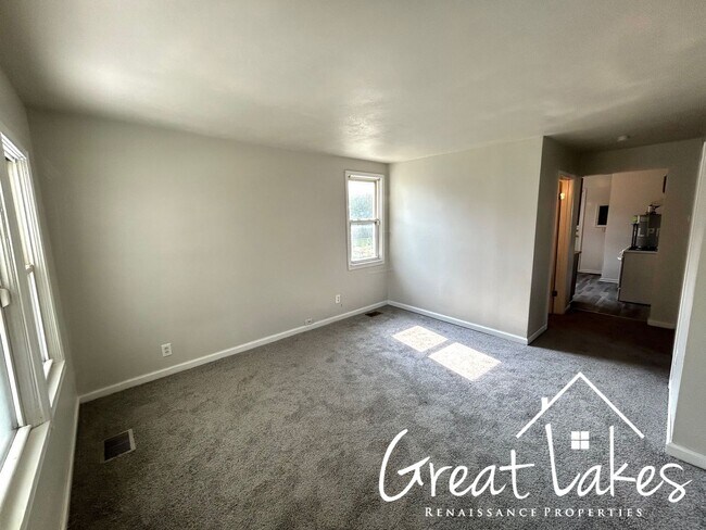 Foto del edificio - $200 OFF FIRST MONTH'S RENT: Charming 3 be...