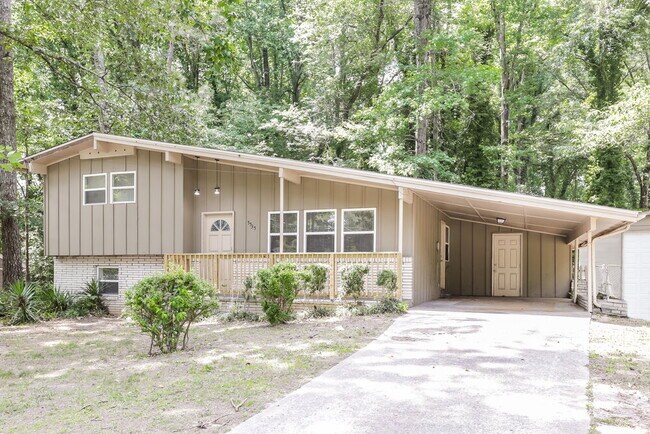 Building Photo - 5535 Longmeadow Ln