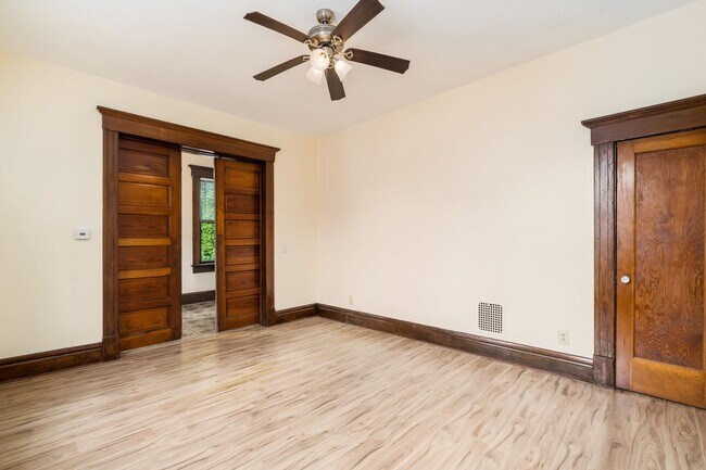 Building Photo - 277 S Champion Ave