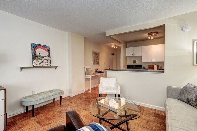 Foto del edificio - 1301 20th St NW