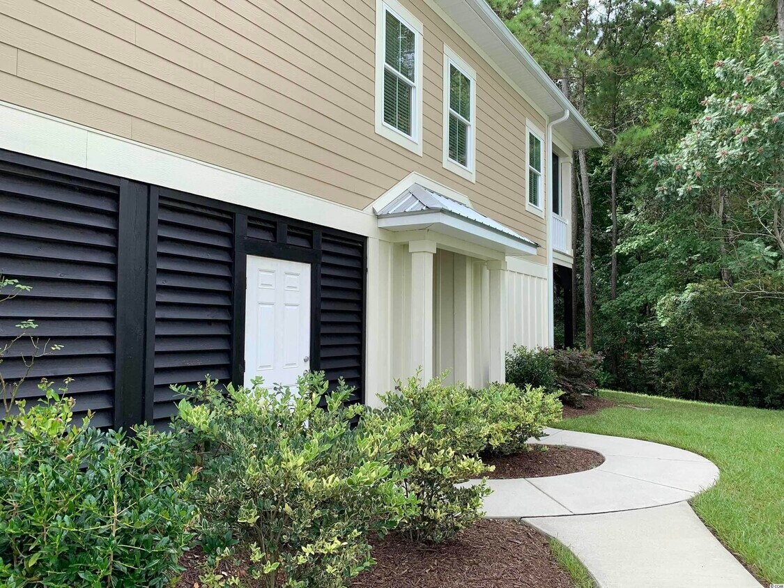 Foto principal - 214 Crane Dr
