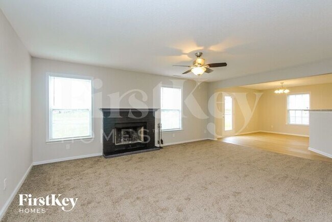 Foto del edificio - 4079 Congaree Ln