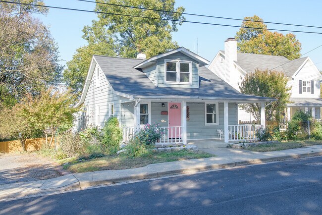 Front of the house - 5100 Varnum St
