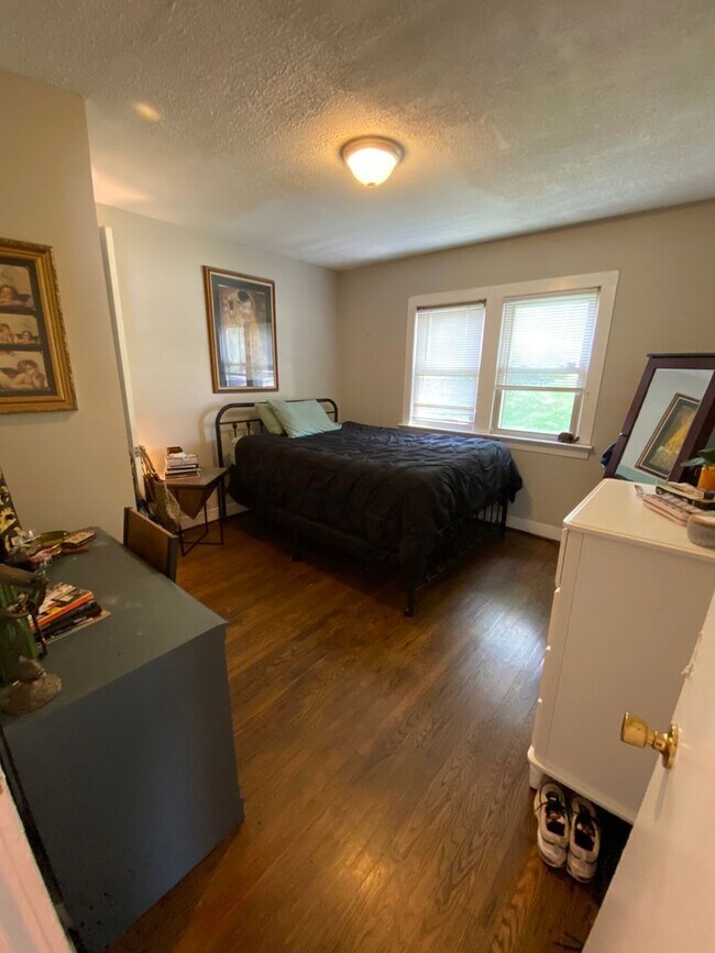Building Photo - Charming East Nashville Cottage, 2 Bed/1 B...