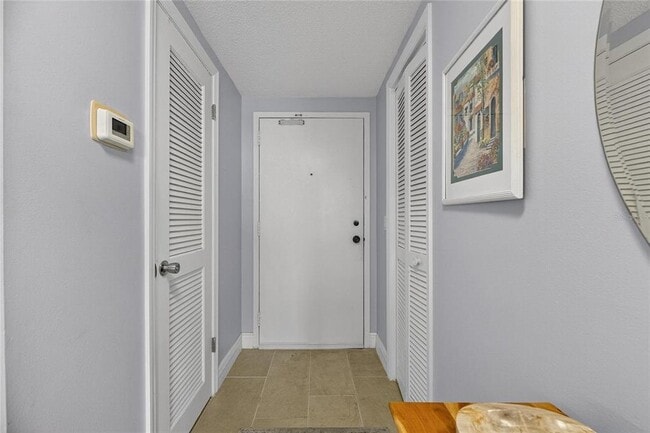 Foto del edificio - 7100 Sunshine Skyway Ln S