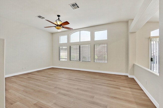 Building Photo - 2559 Misty Olive Ave