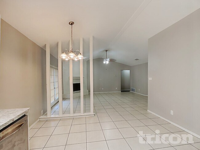 Building Photo - 1717 Wurzburg Dr