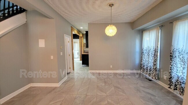 Foto del edificio - 1026 25th St