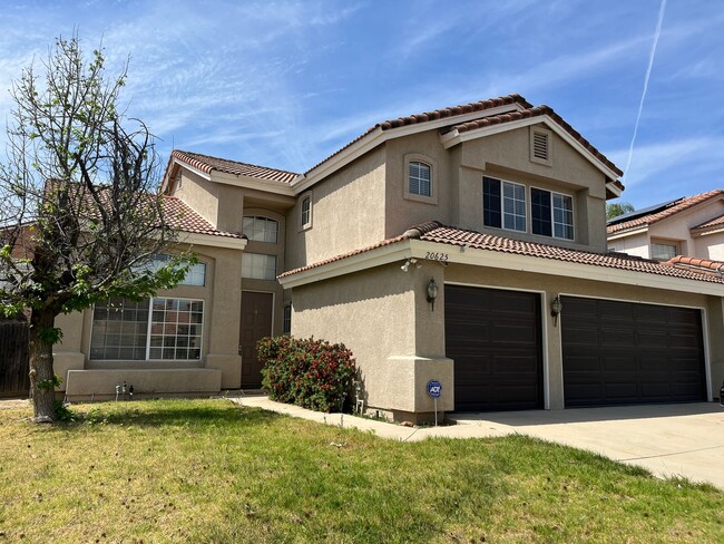 Large 4 bedroom home in Orangecrest for rent! - Large 4 bedroom home in Orangecrest for rent!