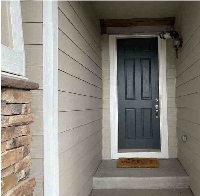 Building Photo - 7440 Sabino Ln