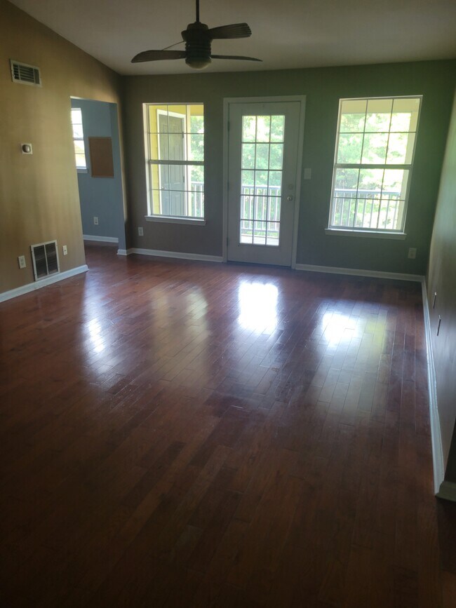 Living room - 6305 Walden Park Dr