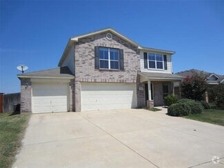Building Photo - 305 Deer Run Dr