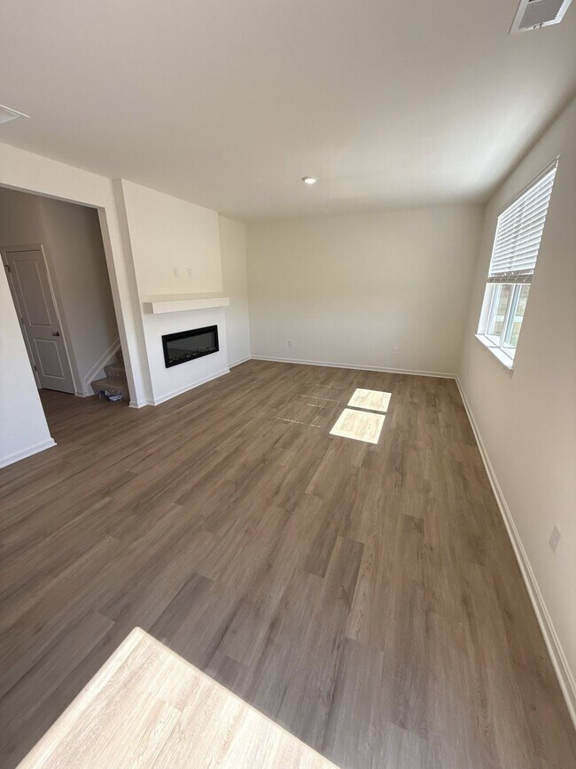 Foto del edificio - 180 Watercrest Wy