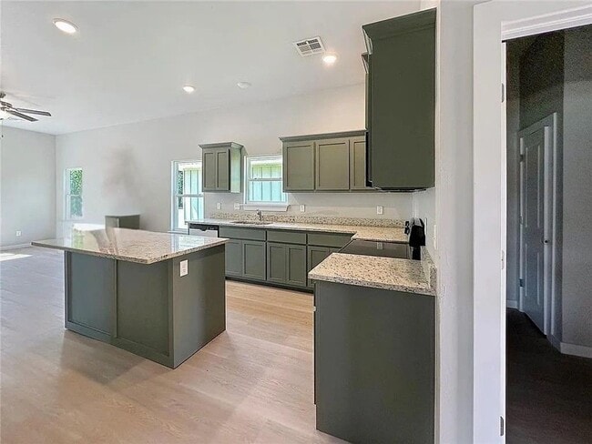 Foto del edificio - Stunning Brand-New 3 Bed, 2 Bath Home for ...