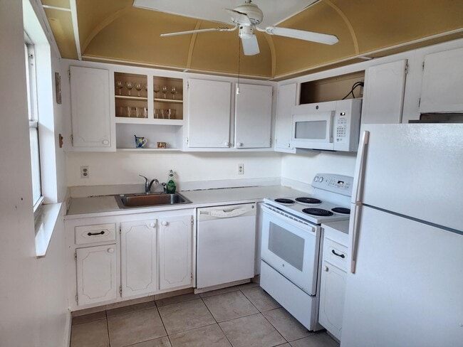 Building Photo - 509 Saxony Dr