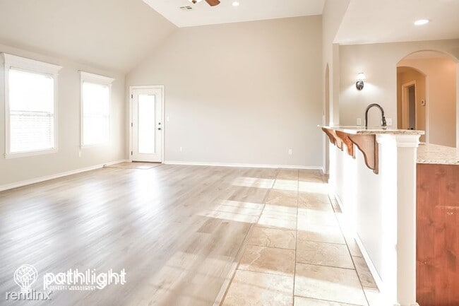 Building Photo - 4 br, 3 bath House - 14408 S Toledo Avenue...