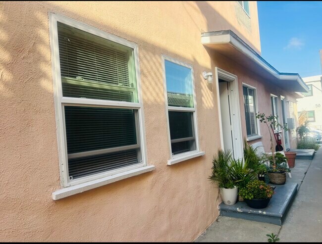 Foto del edificio - 53 Argonne Ave