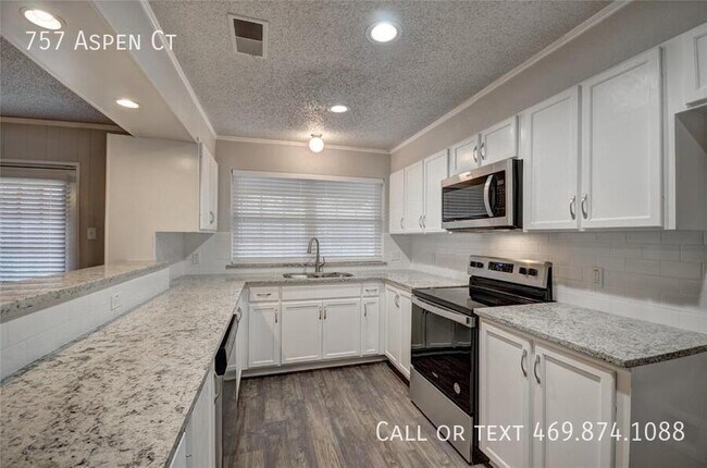 Building Photo - 757 Aspen Ct
