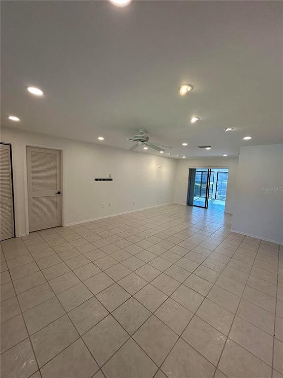 Foto del edificio - 4424 Coral Lake Dr