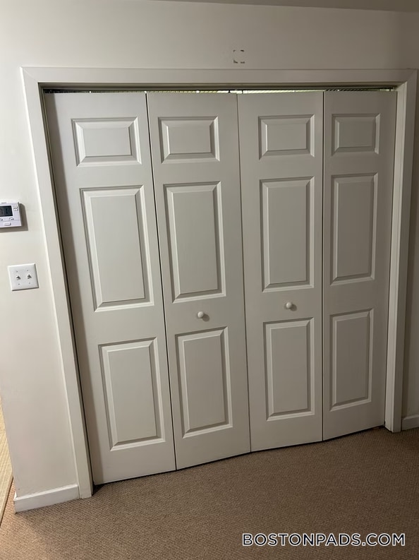 Foto del edificio - 461 Park Dr