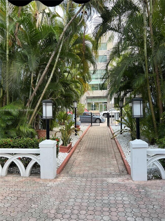 Foto del edificio - 215 30th St