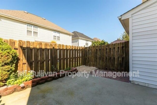 Building Photo - 2327 Turtle Point Dr