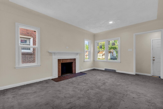 Building Photo - 13575 Rutherford St