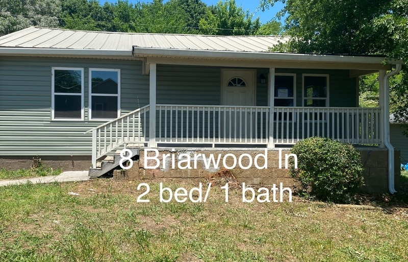 Primary Photo - 8 Briarwood Ln