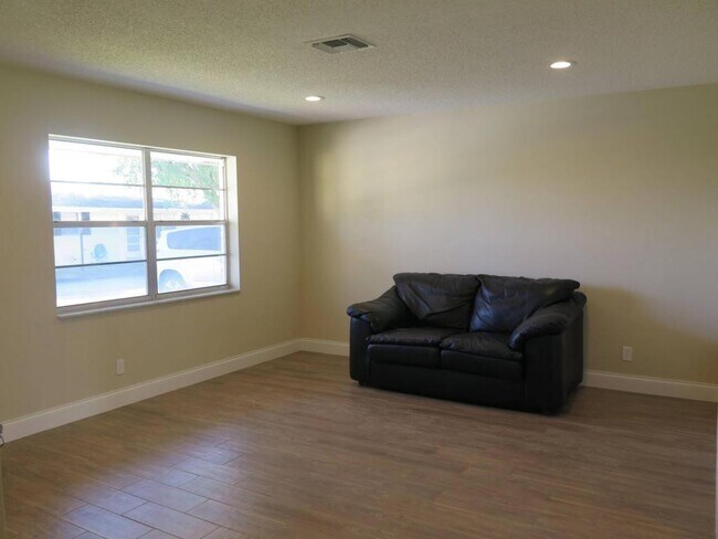 Building Photo - 2830 Duke Ln