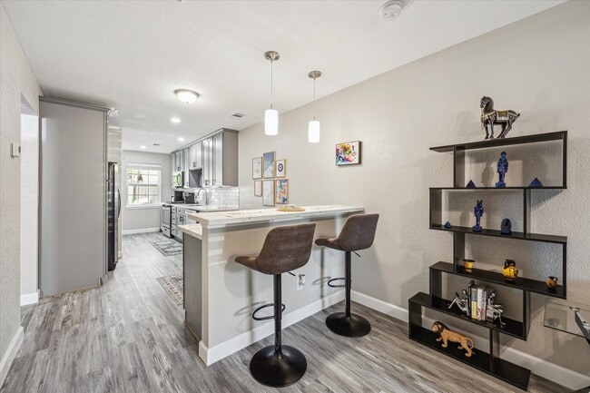 Building Photo - 1210 Shelby St