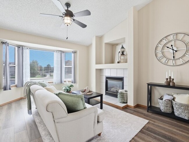 Building Photo - 5470 Balsam St
