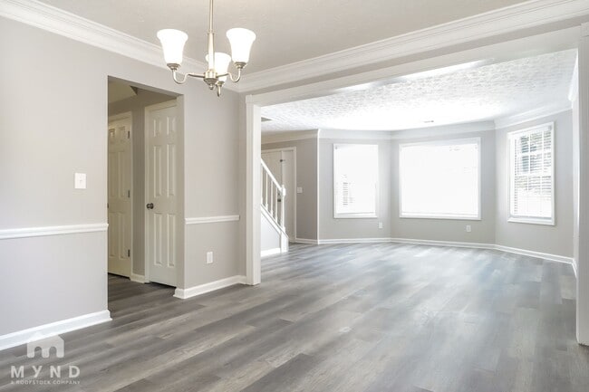 Building Photo - 7138 Lone Oak Trce